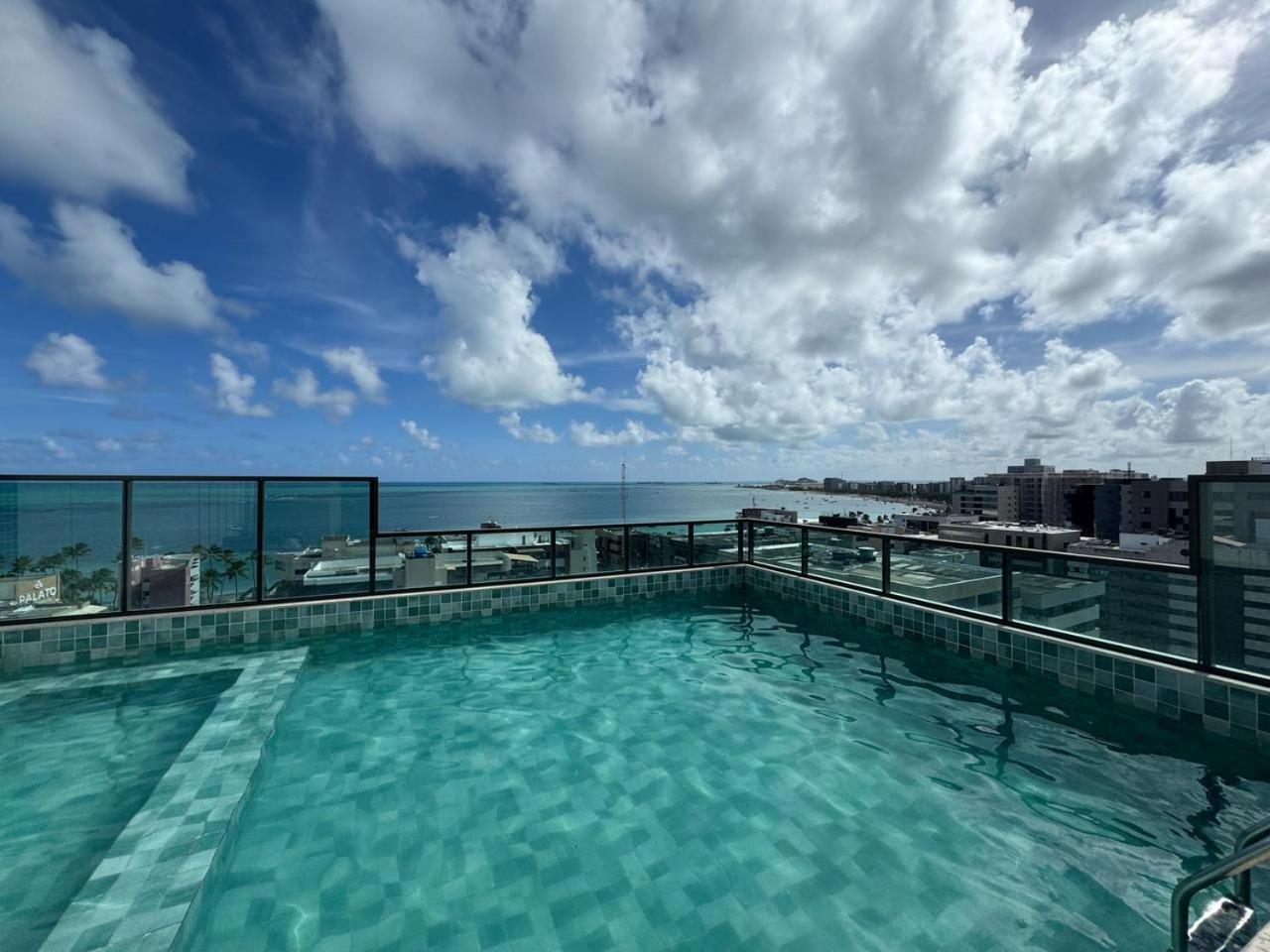 Ape 100 Metros Do Mar -